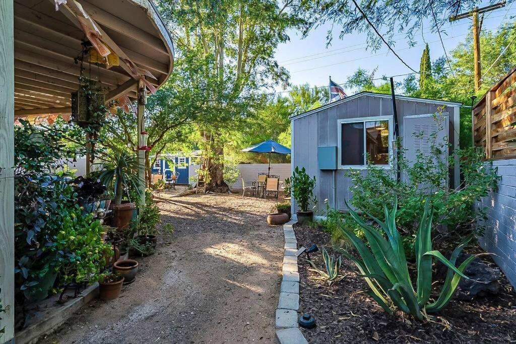 Cute Peaceful Tiny House Getaway W Backyard - Low Summer Rates! Tucson Exterior photo